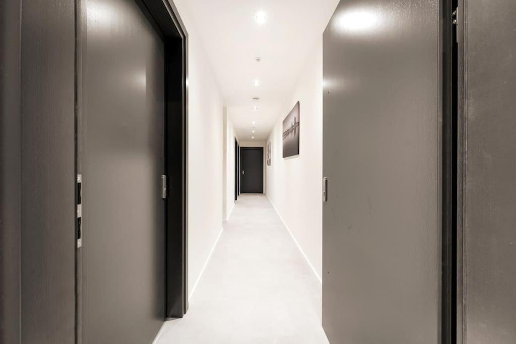Hh 03 By Rockchair - Superhost Status - Modernes Apartment Mit Sonnigem Balkon & Premium Boxspringbetten In Winterhude - Hamburg Top Geheimtipp Exterior foto